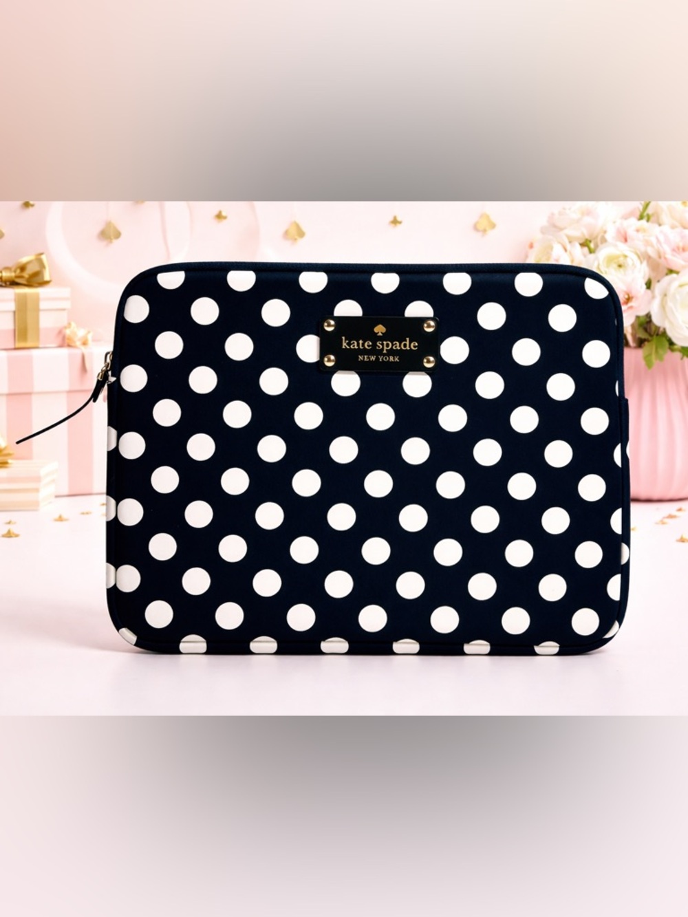 NWOT New Kate Spade Black and White Polka Dot Small Tablet Padded Case 10" x 8"